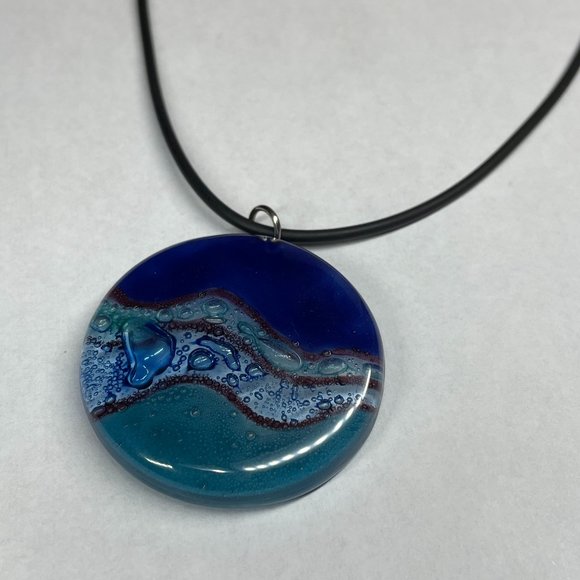 Resin Cast Necklace and Earring Set - Picture 2 of 4